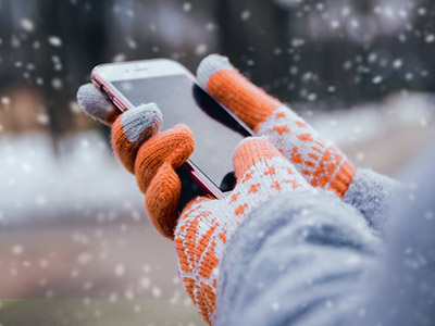 How Do You Keep Your Phone from Dying in the Cold? 