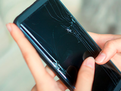 Is It Better To Repair or Replace a Phone?