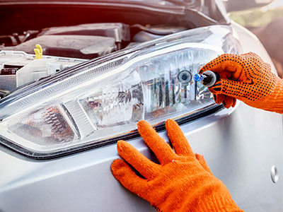 How to Find the Right Headlight Bulb For Your Car or Truck